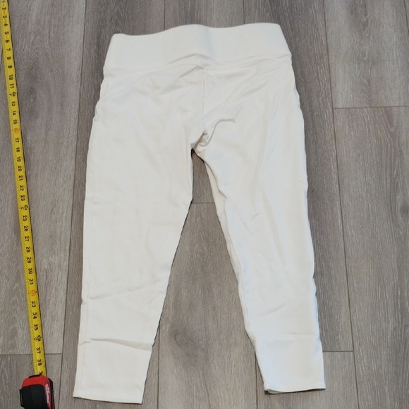 Vince Camuto Women's - Picture 9 of 10